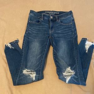 American eagle jegging crop distressed in size 2